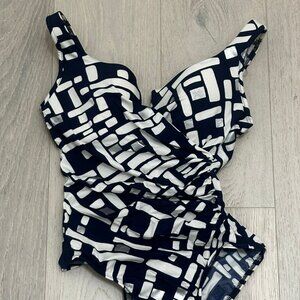 Miraclesuit Estilo Swimsuit – Navy/White, Tummy Control, Glam V-Neck - Size 12